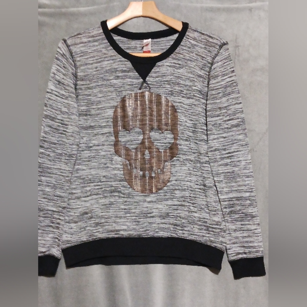 No Boundaries Marled Heather Grey L. 11-13 Skull Long Sleeve Shirt